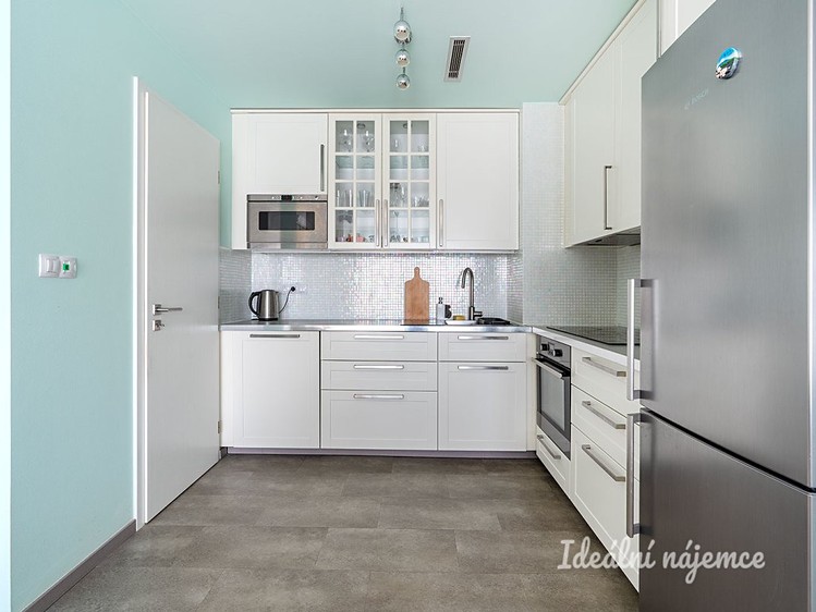 Pronájem bytu 4+kk 95 m² - foto 4