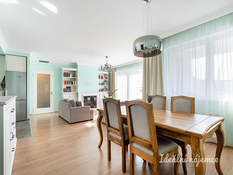 Pronájem bytu 4+kk 95 m² - foto 5