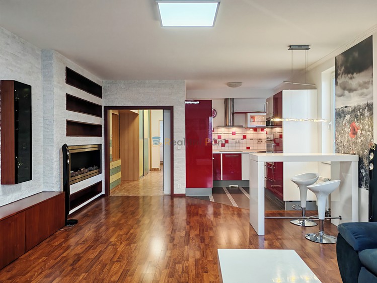Pronájem bytu 2+kk 66 m² - foto 4