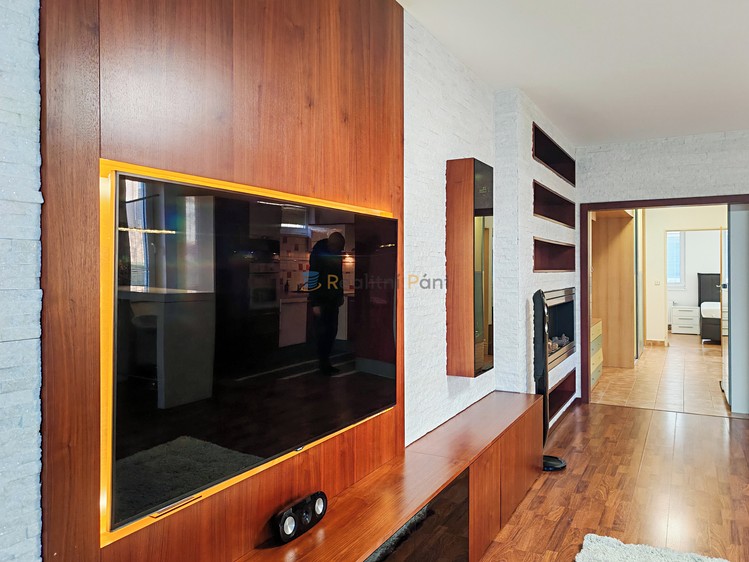 Pronájem bytu 2+kk 66 m² - foto 5