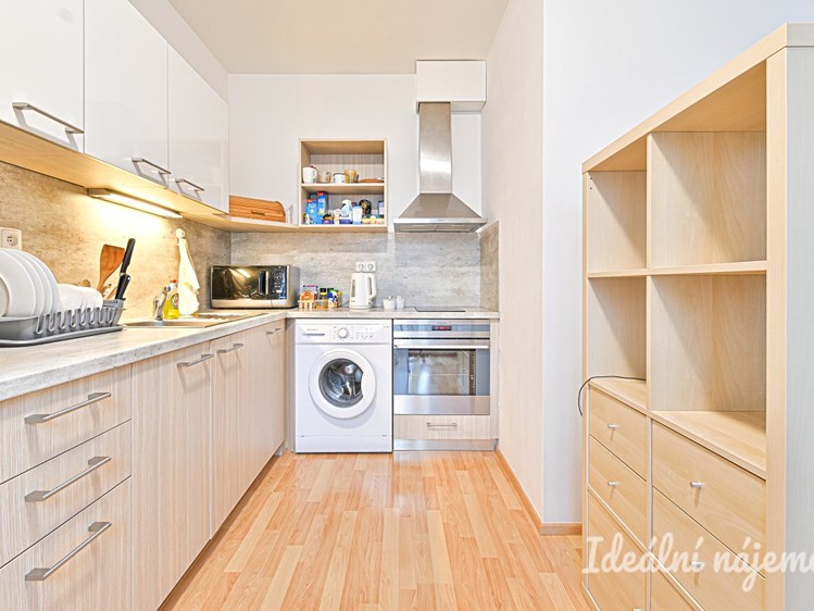 Pronájem bytu 1+kk 30 m² - foto 2