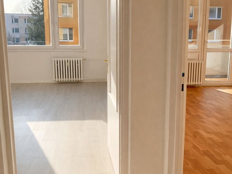 Pronájem bytu 4+1 85 m² - foto 8