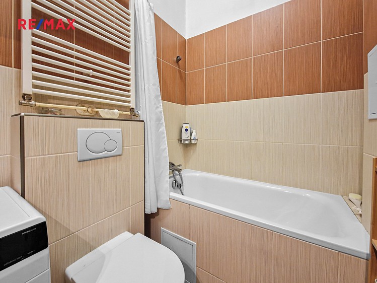 Pronájem bytu 2+kk 45 m² - foto 6