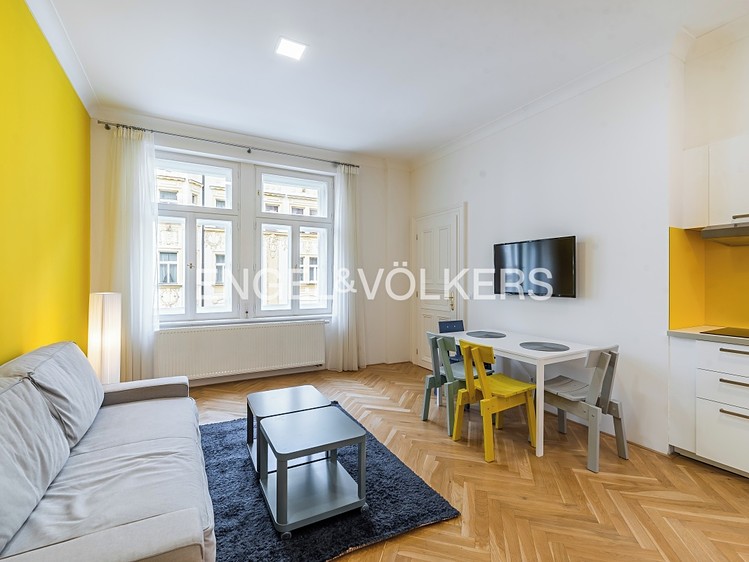 Pronájem bytu 2+kk 52 m² - foto 1
