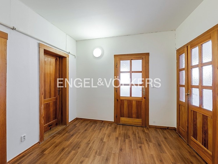 Pronájem bytu 3+1 112 m² (Podkrovní) - foto 8