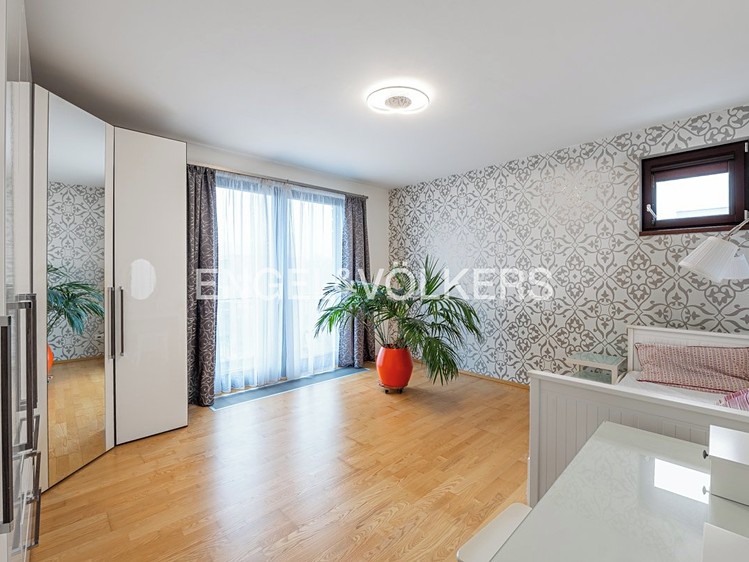 Pronájem bytu 4+kk 110 m² - foto 6