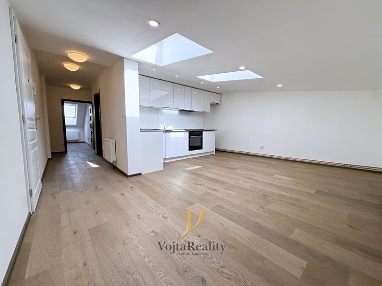 Pronájem bytu 3+kk 82 m² - foto 3