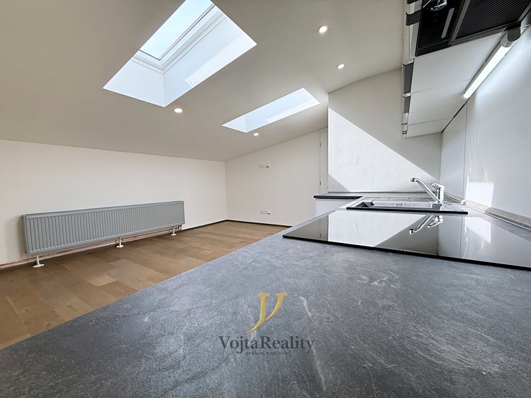 Pronájem bytu 3+kk 82 m² - foto 4