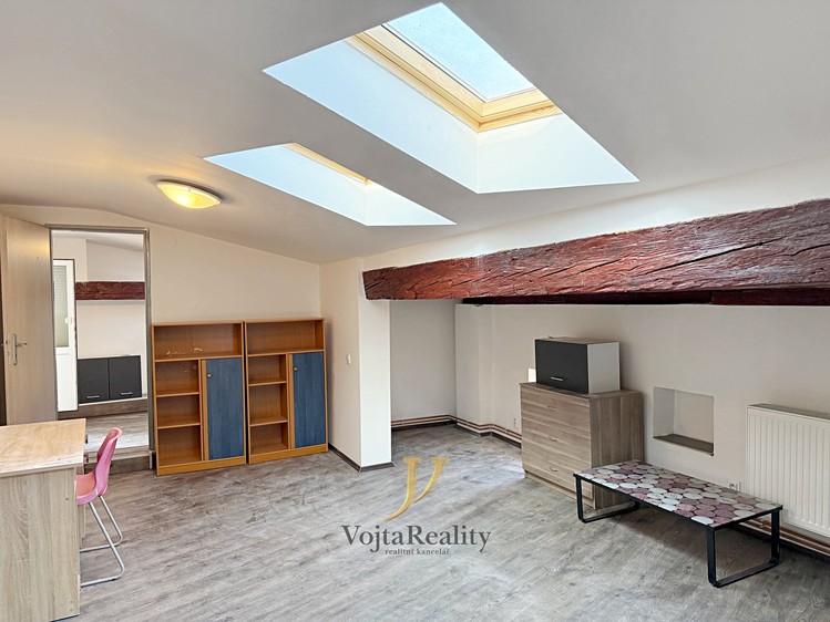 Pronájem bytu 3+kk 62 m² (Jednopodlažní) - foto 3