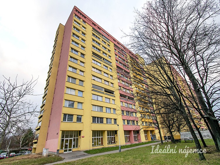 Pronájem bytu 2+kk 35 m² - foto 2