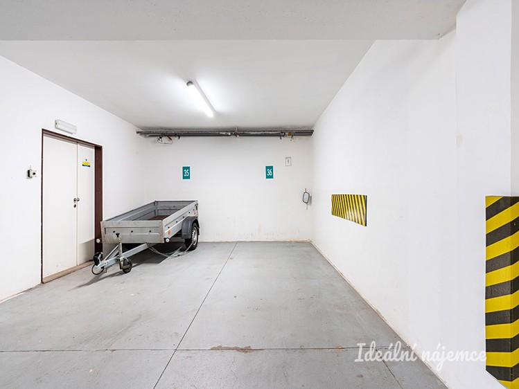 Pronájem bytu 4+kk 112 m² - foto 3