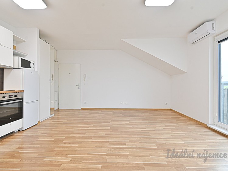 Pronájem bytu 2+kk 39 m² - foto 4