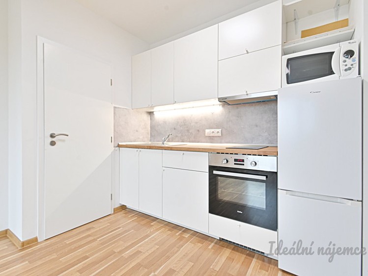 Pronájem bytu 2+kk 39 m² - foto 2