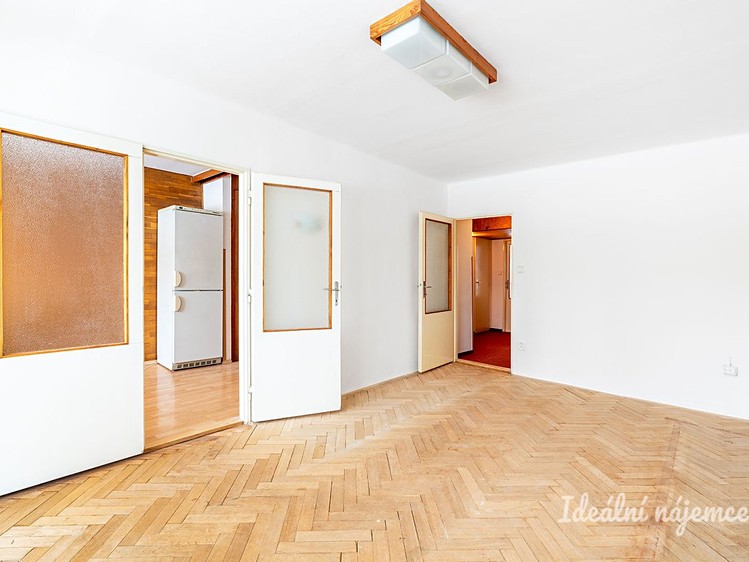 Pronájem bytu 2+1 57 m² - foto 4
