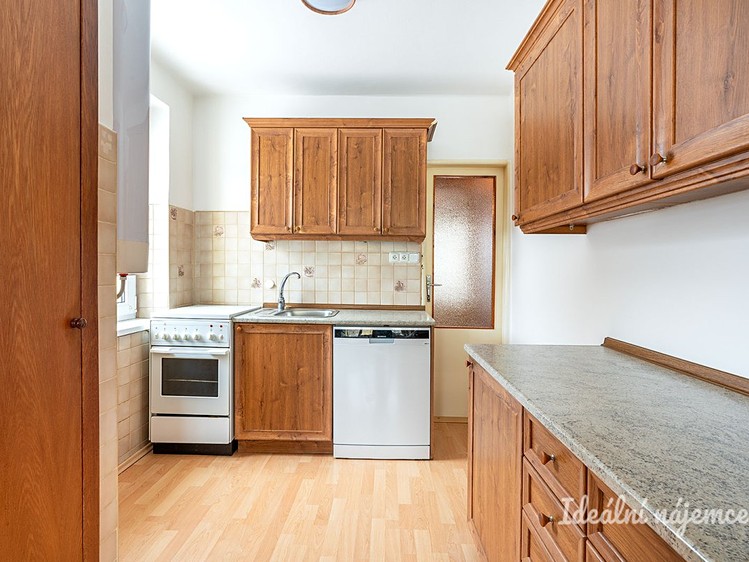 Pronájem bytu 2+1 57 m² - foto 3