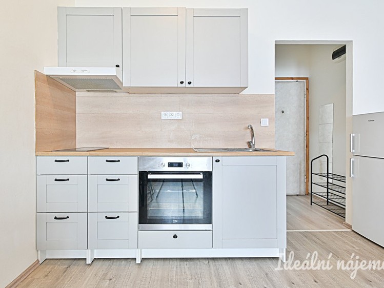 Pronájem bytu 2+kk 29 m² - foto 2