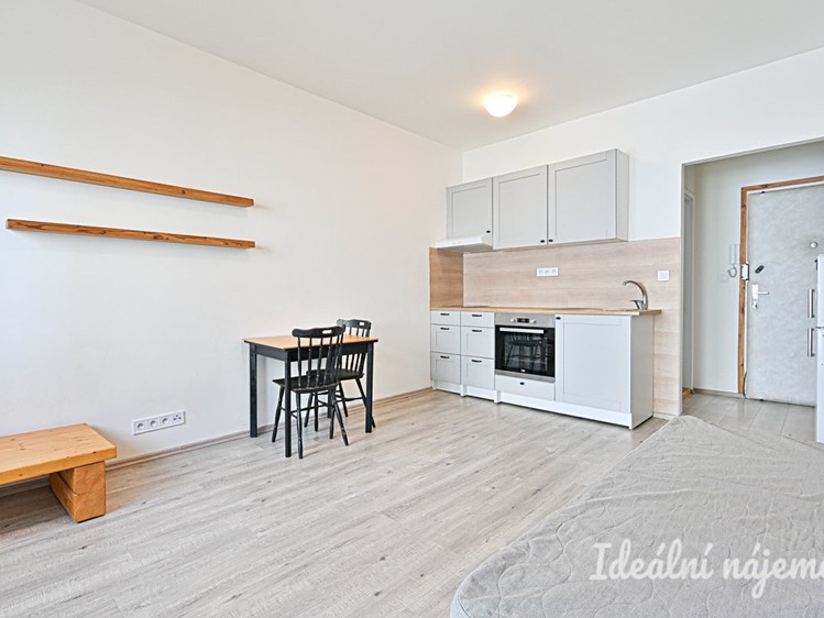 Pronájem bytu 2+kk 29 m² - foto 4