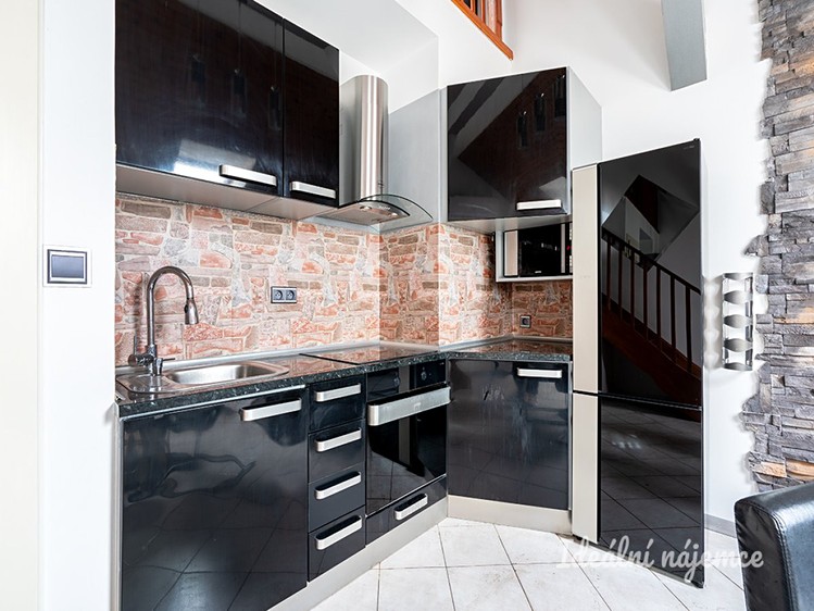 Pronájem bytu 2+kk 55 m² - foto 4