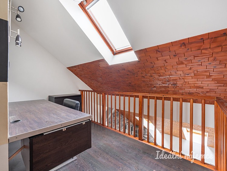 Pronájem bytu 2+kk 55 m² - foto 6