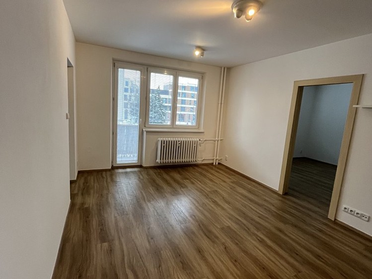 Pronájem bytu 3+kk 60 m² - foto 6