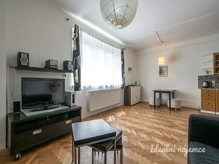 Pronájem bytu 2+kk 45 m² - foto 1