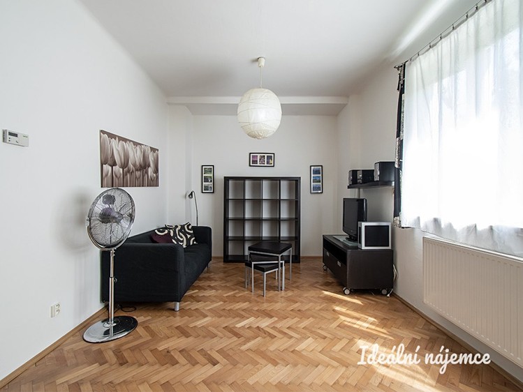 Pronájem bytu 2+kk 45 m² - foto 2