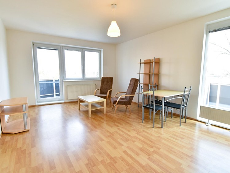 Pronájem bytu 2+kk 56 m² - foto 1