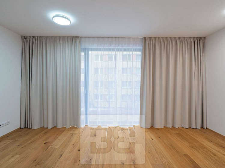 Pronájem bytu 1+kk 43 m² - foto 3