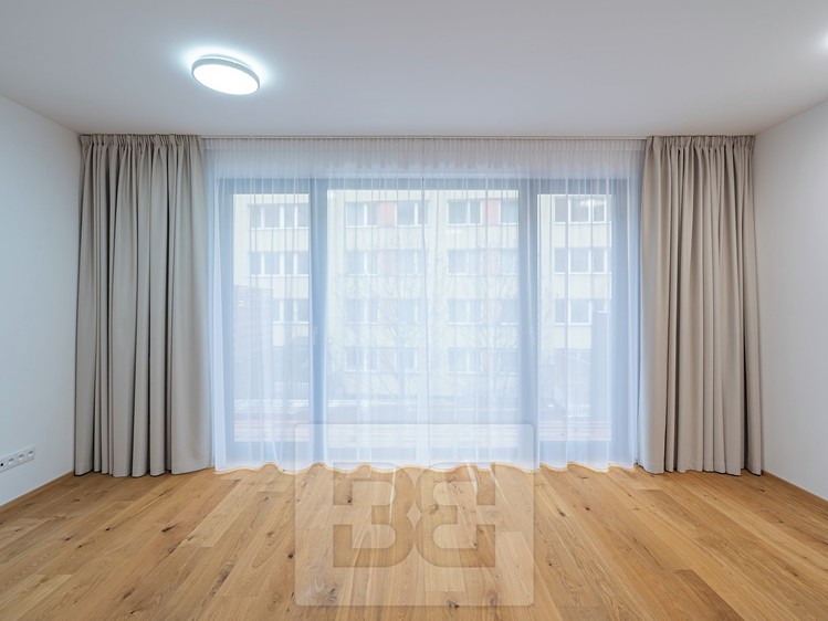 Pronájem bytu 1+kk 43 m² - foto 2