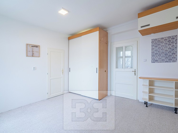 Pronájem bytu 2+kk 35 m² - foto 5