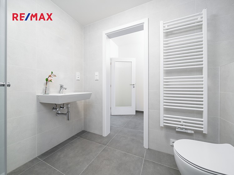 Pronájem bytu 1+kk 32 m² - foto 6