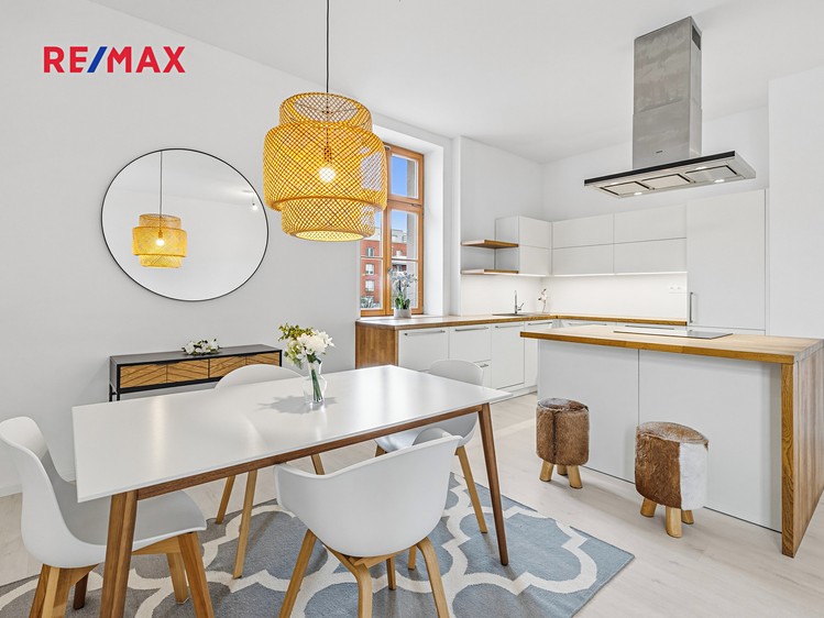 Pronájem bytu 3+kk 91 m² - foto 2