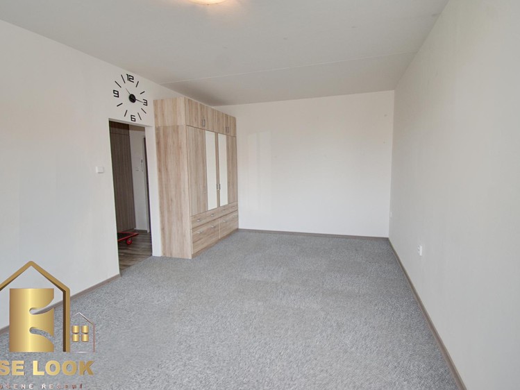 Pronájem bytu 1+1 40 m² - foto 4