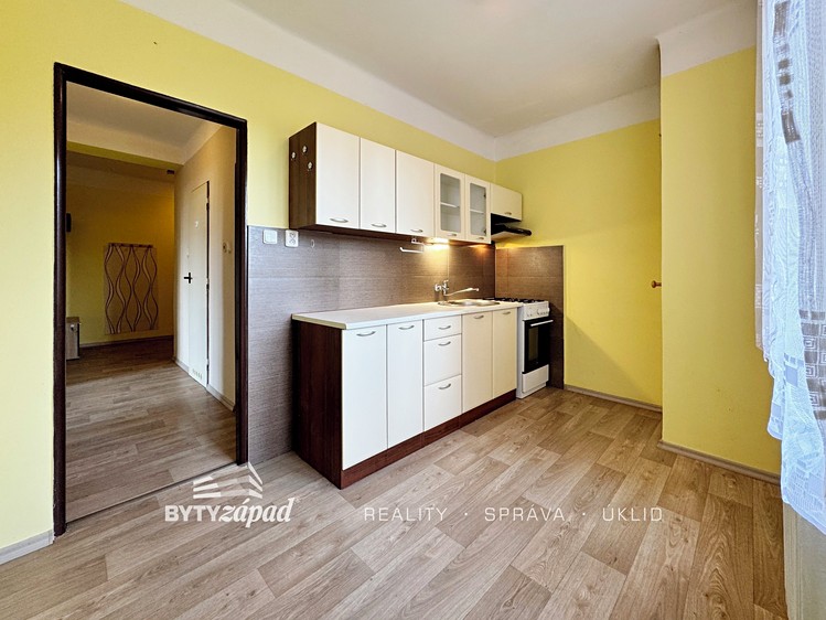 Pronájem bytu 2+1 71 m² - foto 2