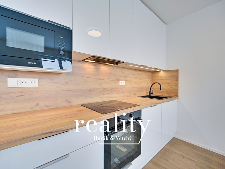 Pronájem bytu 2+kk 50 m² - foto 1