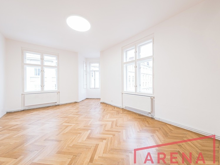 Pronájem bytu 4+1 167 m² - foto 3