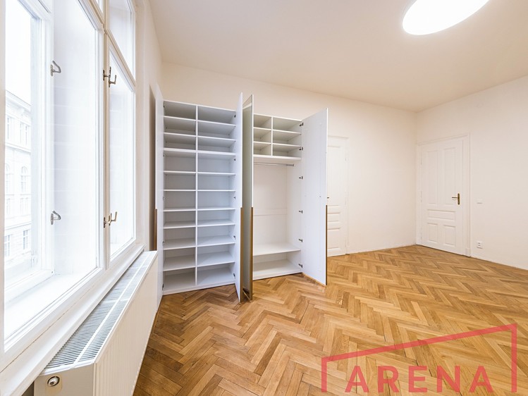 Pronájem bytu 4+1 167 m² - foto 6