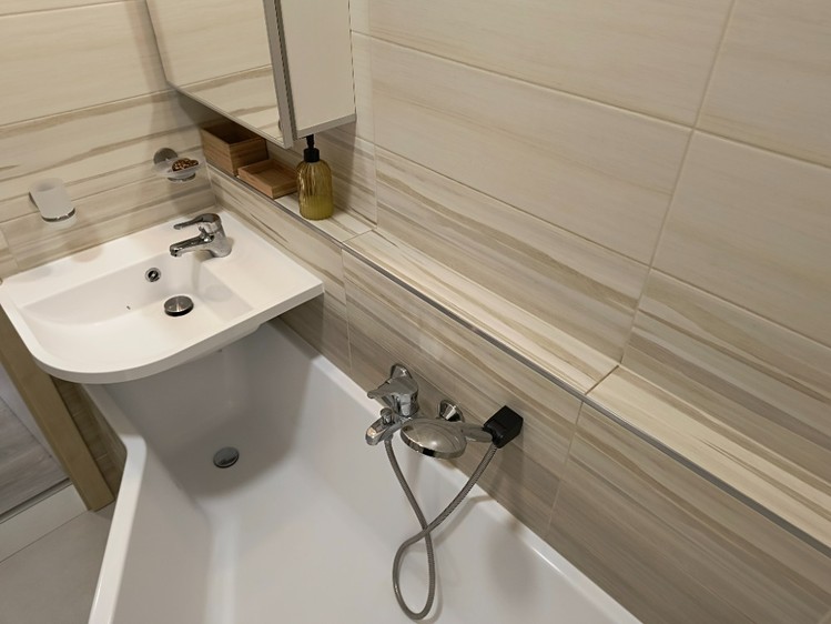 Pronájem bytu 2+kk 50 m² - foto 3