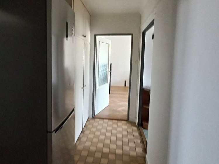 Pronájem bytu 3+1 68 m² - foto 4