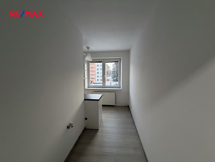 Pronájem bytu 1+1 38 m² - foto 3
