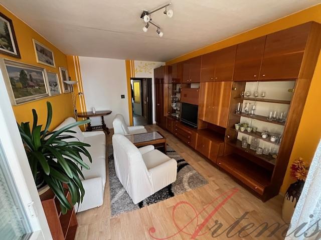 Pronájem bytu 3+1 80 m² - foto 2