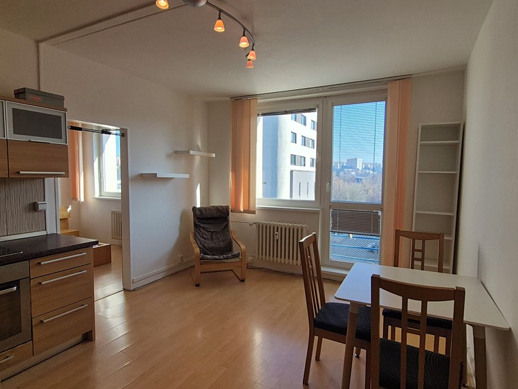 Pronájem bytu 2+kk 45 m² - foto 3