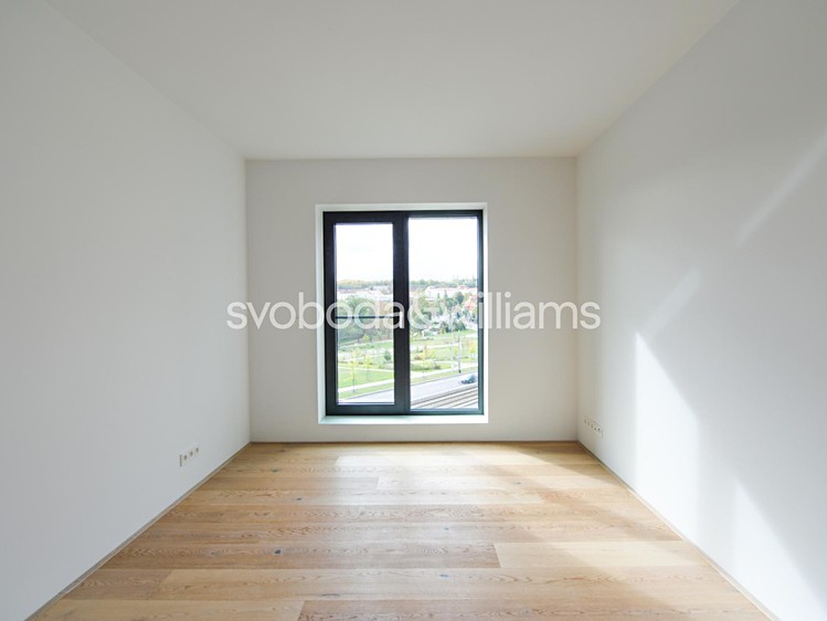 Pronájem bytu 4+kk 102 m² - foto 7