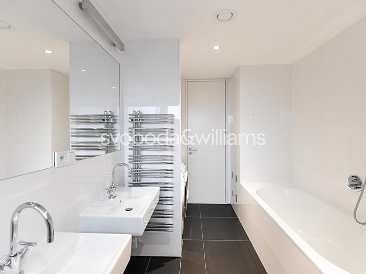 Pronájem bytu 4+kk 102 m² - foto 5