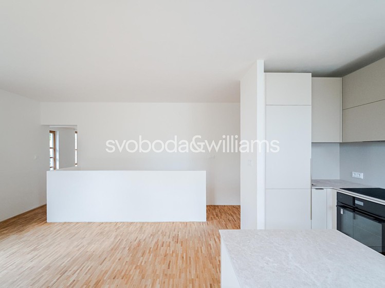 Pronájem bytu 4+1 192 m² - foto 8