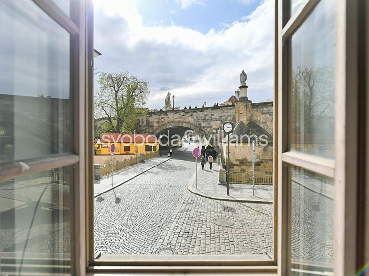 Pronájem bytu 2+1 85 m² - foto 2