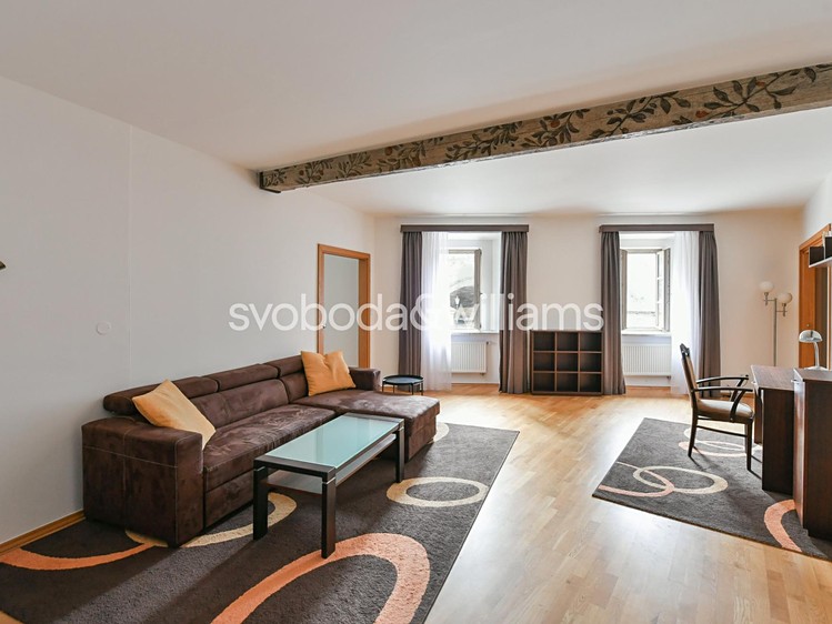 Pronájem bytu 2+1 85 m² - foto 7