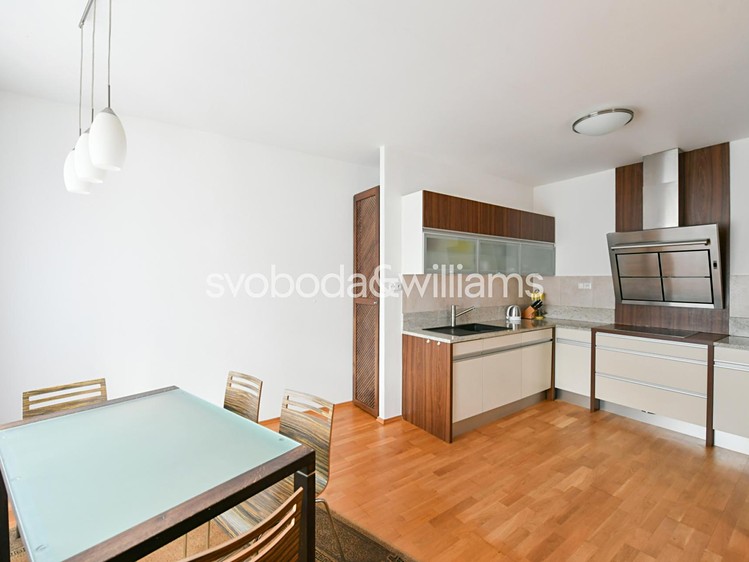 Pronájem bytu 2+1 85 m² - foto 5