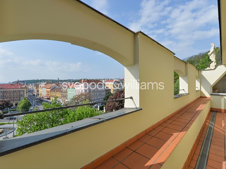 Pronájem bytu 5+1 251 m² - foto 6