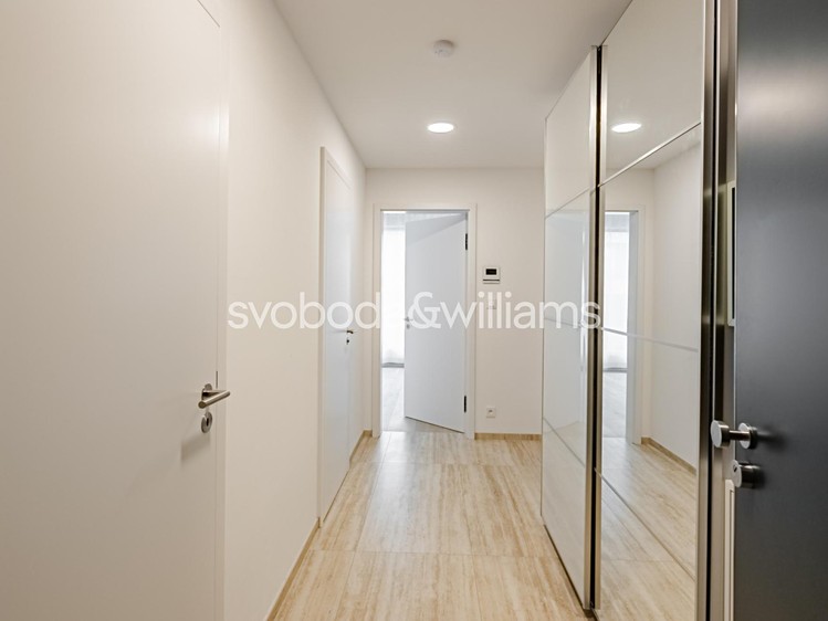 Pronájem bytu 2+kk 58 m² - foto 8